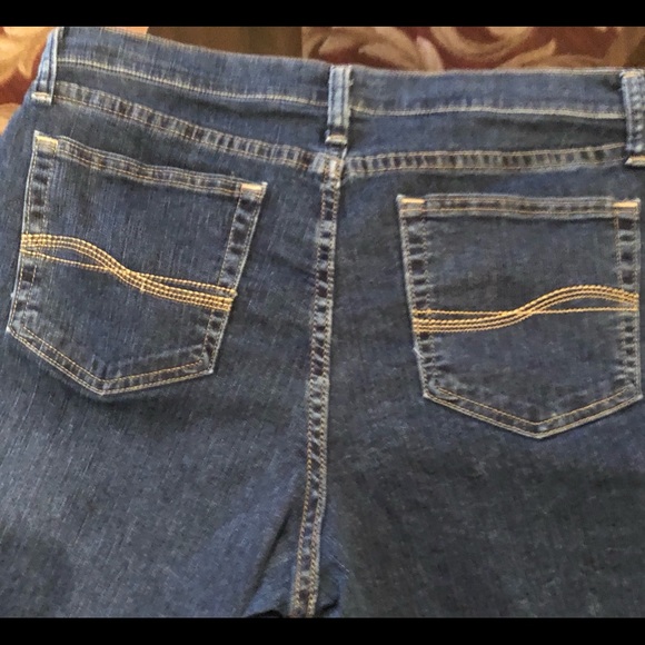 lee riders classic fit jeans